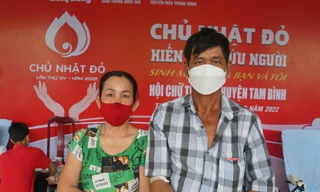 Vợ chồng cùng hiến máu