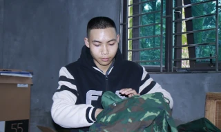 Hình ảnh chiến sĩ trong cơn bão thôi thúc chàng trai Yên Bái góp sức phục vụ Tổ quốc