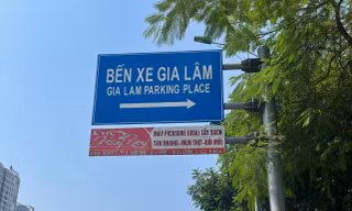 Tạm dừng mở rộng dự án biển báo giao thông kẹp quảng cáo