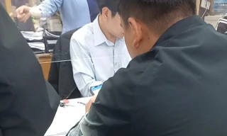 Nhân viên nhà mạng ép khách mua gói cước một năm nếu muốn đổi sang chính chủ