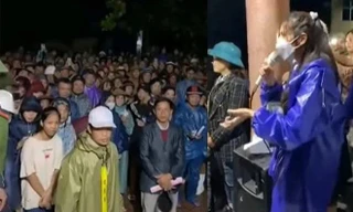 Ca sĩ Thủy Tiên về hỗ trợ người dân chịu thiệt hại do lũ lụt tại xã Cảnh Hóa, huyện Quảng Trạch vào tháng 10/2020. Ảnh: DT