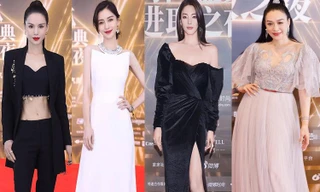 'Cô cô' Lý Nhược Đồng tự tin mặc crop-top ở tuổi 55, khoe vòng eo bé xíu trên thảm đỏ