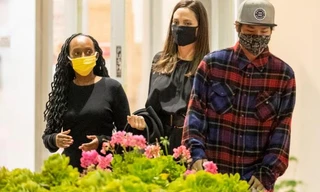 Lâu mới lộ diện, Pax Thiên gây bất ngờ với thân hình cao lớn hơn mẹ Angelina Jolie