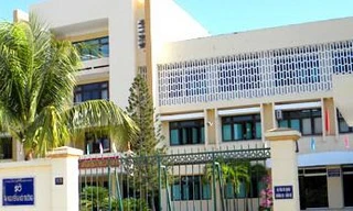 Chấp thuận cho Chi cục trưởng Chi cục Quản lý đất đai Bình Thuận thôi chức