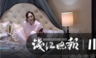 Xem phim truyền hình phát hiện diễn viên nằm trên giường nhà mình