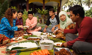 Trắc nghiệm: Tìm hiểu món ăn truyền thống độc đáo dịp Tết Âm lịch của các nước châu Á