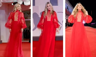 Kate Hudson diện đầm xuyên thấu lộ vòng một không nội y trên thảm đỏ LHP Venice