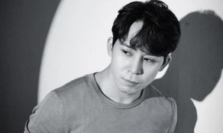 Rapper nổi tiếng Hàn Quốc bị điều tra vì quay lén người mẫu thay đồ