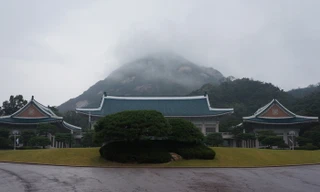 Chuyện trong phủ Tổng thống Hàn Quốc