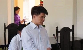 Bị cáo Phạm Thành Hiếu - người lái xe container gây tai nạn khiến 29 người thương vong - tại phiên tòa.