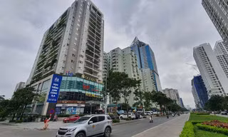 Cận cảnh khu đất công làm bãi xe 'biến hình' thành cao ốc ở Hà Nội
