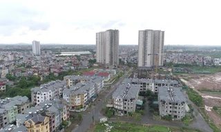 Cử tri đề nghị Hà Nội 'xử' tình trạng lo xây nhà để bán, bỏ quên trường học