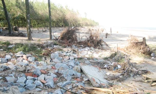 Biển ăn sâu vào đất liền Sầm Sơn