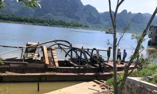 Đoạn sông nơi phát hiện chiếc sọ bí ẩn.