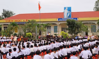 Cà Mau đồng loạt miễn nhiệm 12 phó hiệu trưởng