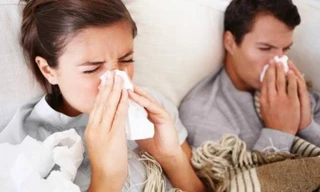 Những người mắc cúm A(H1N1) có thể lây lan bệnh 01 ngày trước khi khởi bệnh và kéo dài 07 ngày sau khi khởi bệnh. Ảnh minh hoạ: Internet