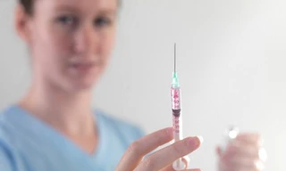 Cục Quản lý Dược khẳng định trong tháng 5/2018 sẽ có 273.000 liều vắc xin phòng bệnh dại. Ảnh minh hoạ: Internet