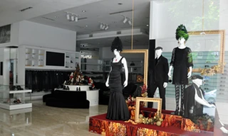 Đình chỉ ba cán bộ hải quan vì vụ Milano