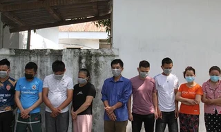 Hàng chục cảnh sát bao vây sới bạc nhiều giang hồ cộm cán tại Nghệ An