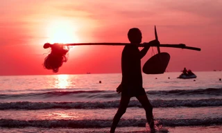 Ngắm bình minh đẹp nao lòng ở bãi biển Cửa Lò