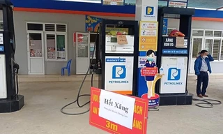 Vụ hàng loạt cửa hàng treo biển 'hết xăng': Do không được cung cấp theo nhu cầu?