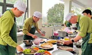 Vui nhộn 'Bữa cơm quý ông' nhân ngày Quốc tế Phụ nữ 8/3