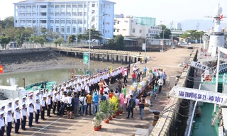 Đoàn công tác, phóng viên lên đường chúc Tết chiến sỹ Nhà giàn DK1