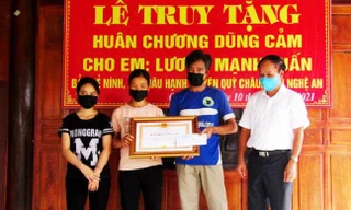 Truy tặng Huân chương Dũng cảm cho nam sinh lớp 7 quên mình cứu người