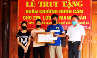Truy tặng Huân chương Dũng cảm cho nam sinh lớp 7 quên mình cứu người