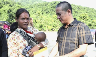 Tập đoàn Cienco 4 hỗ trợ 200 triệu đồng cho người dân bản nghèo sau trận lũ quét kinh hoàng