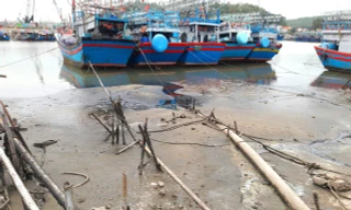 Người dân ‘kêu trời’ vì mùi hôi thối từ nhà máy chế biến bột cá