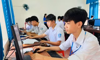 Sôi nổi Hội thi tin học trẻ tỉnh Nghệ An lần thứ 30