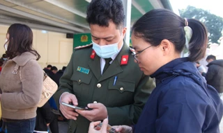 Nghệ An: Hàng nghìn người làm hộ chiếu đầu năm