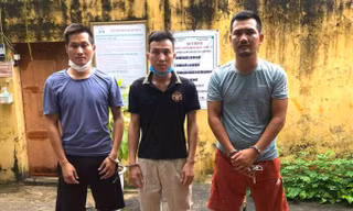 Vác dao hỗn chiến bất chấp yêu cầu giải tán của công an