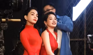 Ở nhà bị chê tơi tả, Chi Pu lại được khen ngợi hết lời khi thi tài bên Trung Quốc