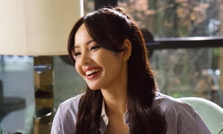 Lisa BLACKPINK vô tình hay cố ý diện toàn đồ Dior đi gặp Đệ nhất phu nhân Pháp?