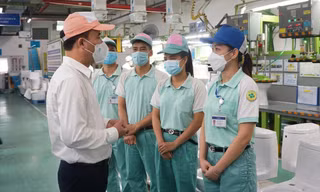 Sau 14 ngày, sắp hoàn thành chi hỗ trợ bổ sung từ Quỹ Bảo hiểm thất nghiệp