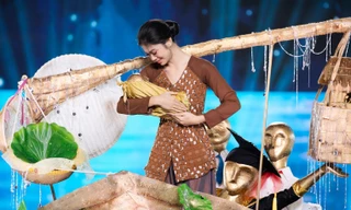 Chỉ là trình diễn thời trang, vì sao Á hậu Minh Kiên lại khiến nhiều người rơi nước mắt?