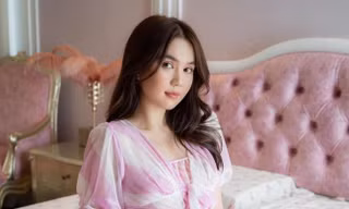 Cú 'phản đòn' mới nhất của Ngọc Trinh: Đáp trả sâu cay, mượn cả đạo lý khi bị 'tình địch tin đồn' cà khịa