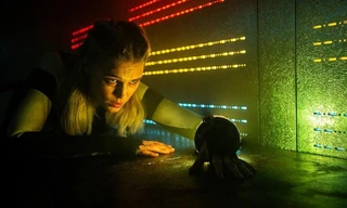 Khi bị bỏ lại trong một đường ống chật hẹp, tăm tối, bạn phải làm sao để ‘sinh tồn‘? 