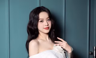 Hoa hậu Thanh Thủy có thêm mục tiêu cho năm Ất Tỵ: Giải thưởng Timeless Beauty