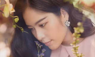Nam Em lại gây tò mò với hành động kỳ lạ trong buổi tập của Miss World Việt Nam 2022