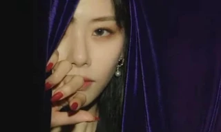 Top idol K-Pop xinh đẹp nhất 2021: Jisoo cùng Irene chịu thua một gương mặt ít ai ngờ đến