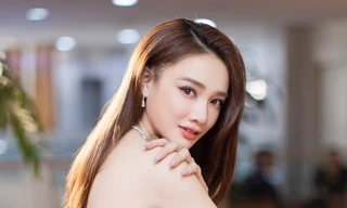 Nhã Phương lộ thói quen ăn uống khác người, nâng việc ăn kiêng lên một level mới