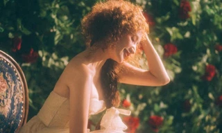 Đứng hình trước nhan sắc hiện tại của Khánh Thi: Không có gì giống với phụ nữ tuổi 40