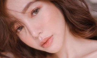 'Mỹ nhân ngực khủng' Elly Trần lại gây 'sốc' khi bật khóc nức nở lúc nửa đêm