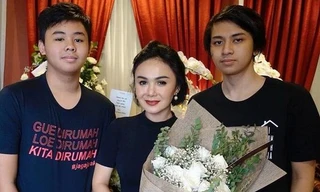 Sao nữ châu Á gây sốc khi rủ con trai cùng xem phim người lớn với lý do không thể tin nổi