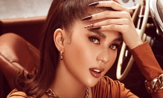 'Sốc đỏ mặt' với bộ ảnh mới của Ngọc Trinh: Cuối cùng thì 'nữ hoàng nội y' còn gì chưa lộ?