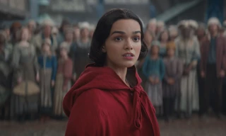 Tung trailer chính thức cho Bạch Tuyết, Disney có "cố đấm ăn xôi" thành công?