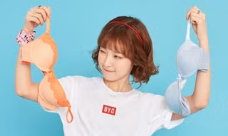 Arin (Oh My Girl) gây sốc vì quảng cáo áo ngực theo cách chẳng giống ai